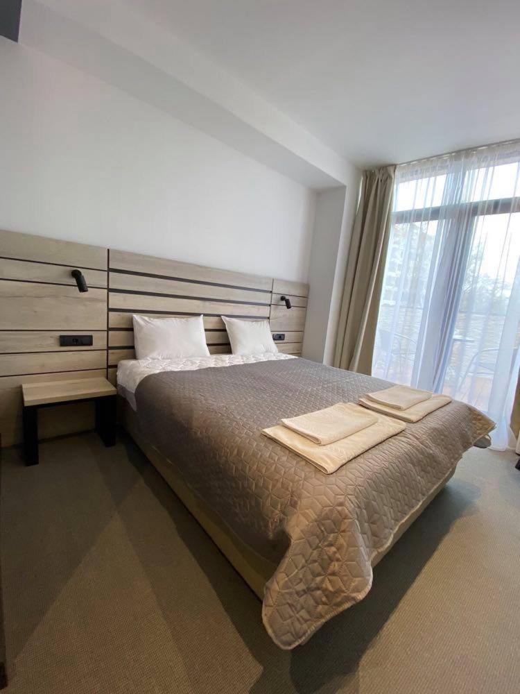 Super Seven Inn Belgrado Habitación foto