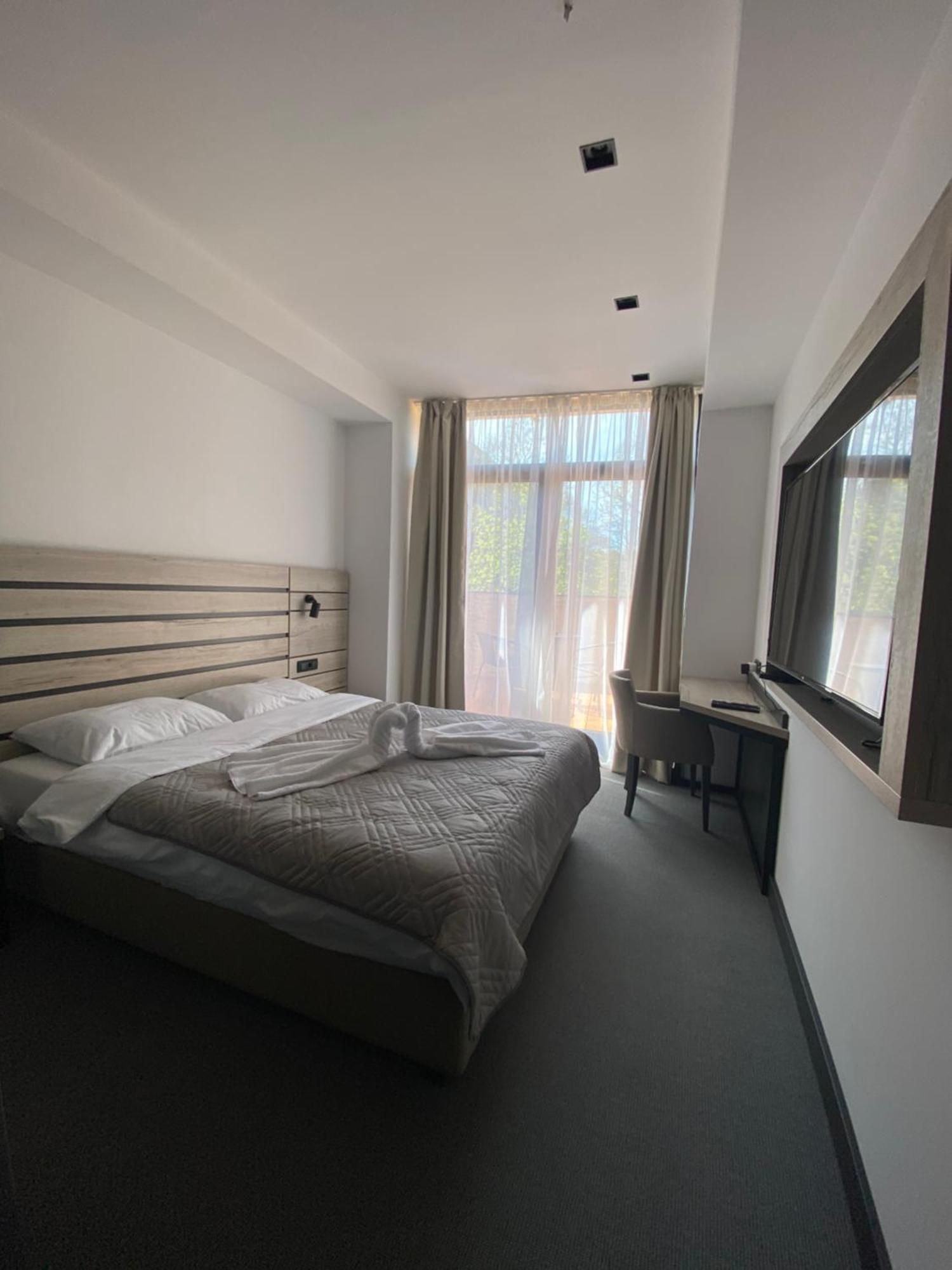 Super Seven Inn Belgrado Habitación foto